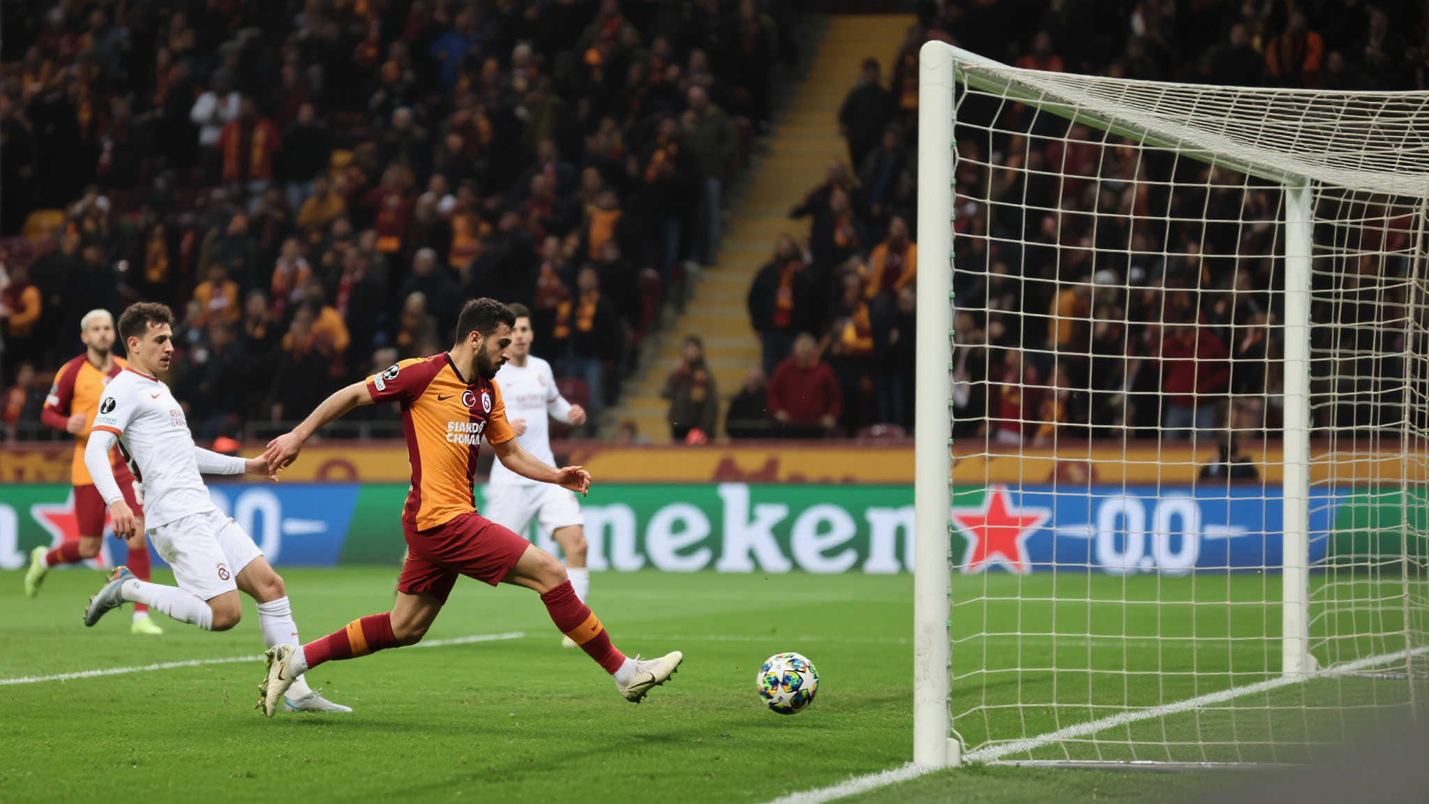 短暂调整之后，维达德迅速发动反击，希望扳回劣势。然